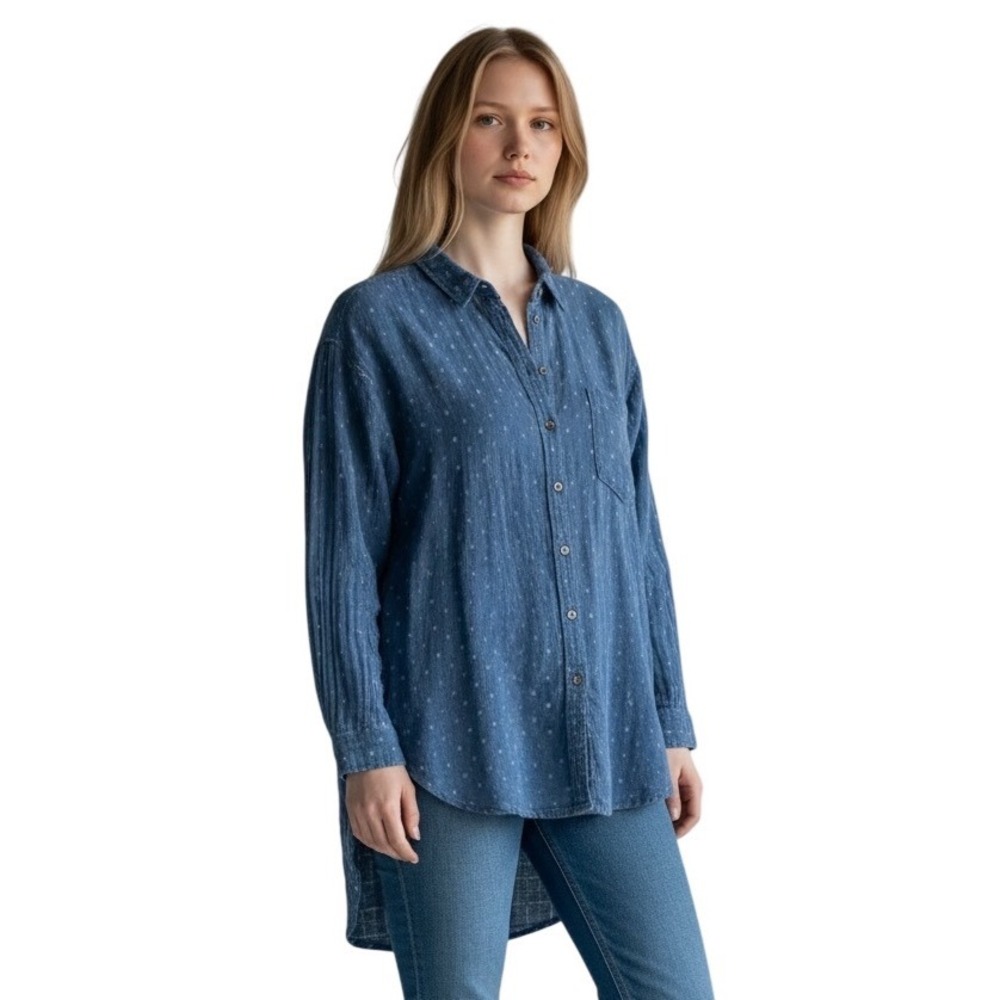 Pilcro chambray Button Down‎ Shirt Size Medium